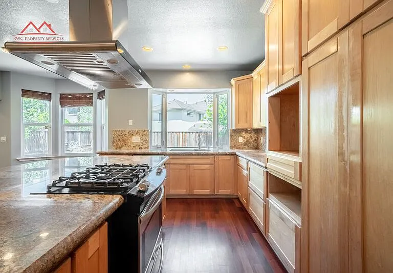 6497 Hirabayashi Dr — Photo 23