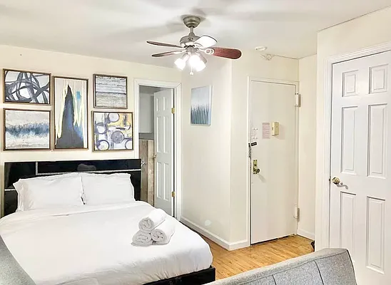 Rented by Century 21 Premier  | media 4