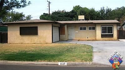 1st image of 1127 W Avenue J14