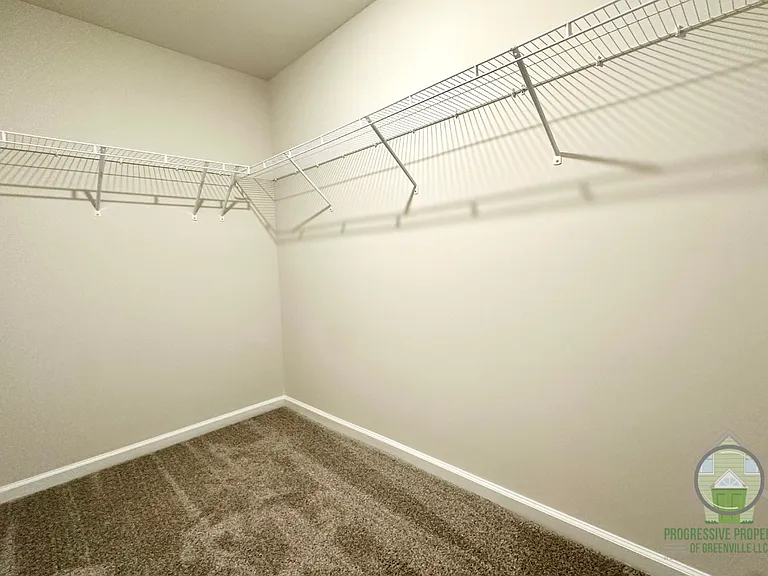 26 English Ct — Photo 9