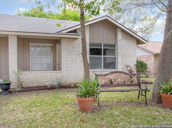 4th image of 8012 Echo Wind St