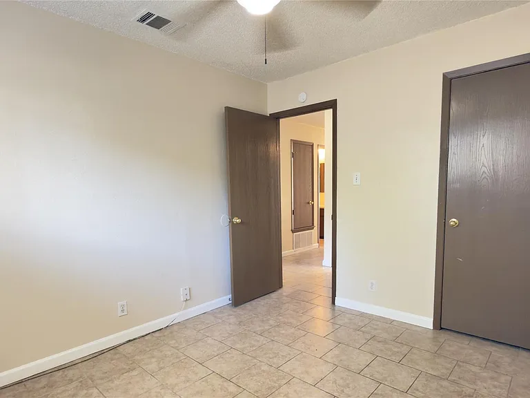 10708 Lanshire Dr #A — Photo 7