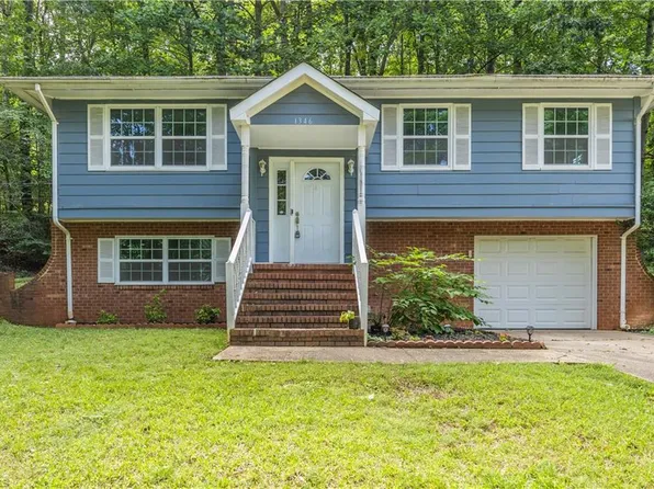 1346 Harvest Cir, Asheboro, NC 27203