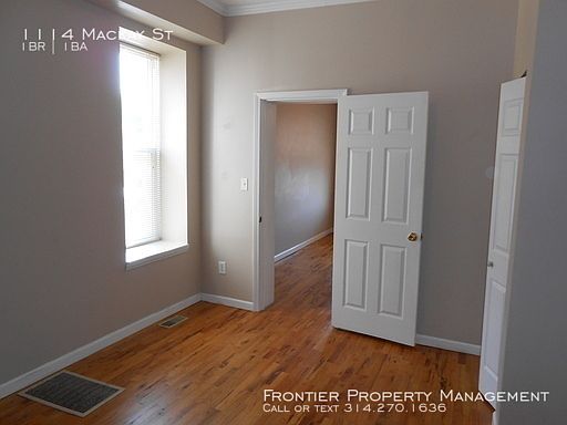 4th image of 1114 Mackay Pl