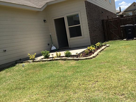 5th image of 5864 Burgundy Rose Dr