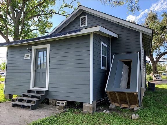 5th image of 200 S Destrehan Ave