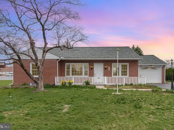 2065 Harrisburg Ave, Mount Joy, PA 17552