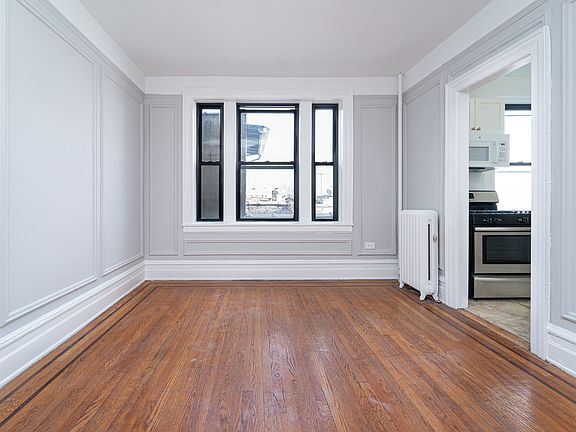 4th image of 32-15 34th St #4C