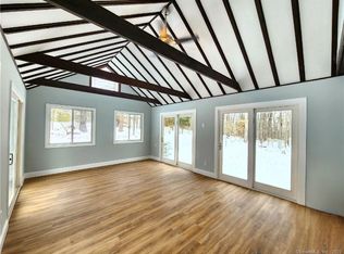 74 Old Meadow Plain Rd, Weatogue, CT 06089