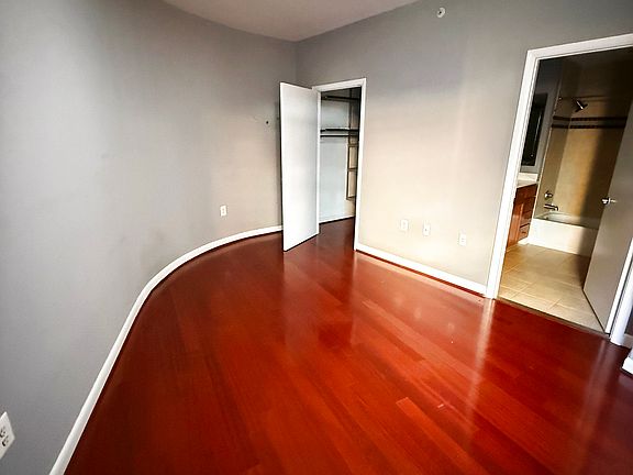 5th image of 400 Massachusetts Ave NW APT 1209