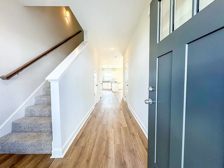 Heritage Pointe Townhomes — Photo 2