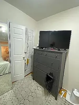 Rented by Oxford Property Group | media 64