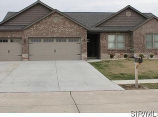 223 Sunnybrooke, Troy, IL 62294