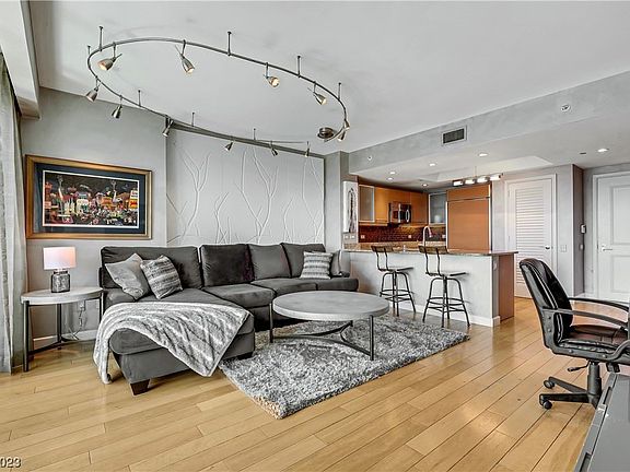 4th image of 322 Karen Ave Unit 2904