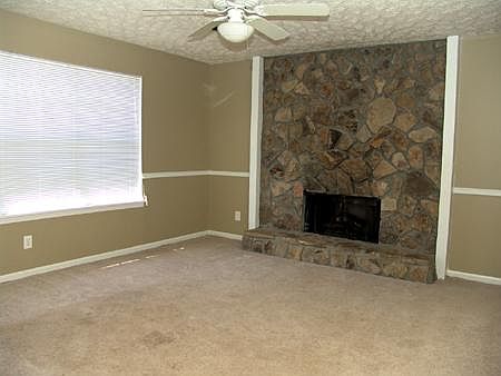 5th image of 40 Parkcreek Ct