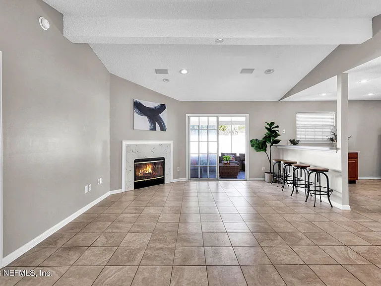 12967 Canyon Creek Trl S — Photo 6