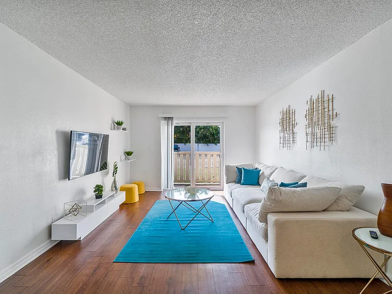 2 BEDROOM - LIVING ROOM VIEW