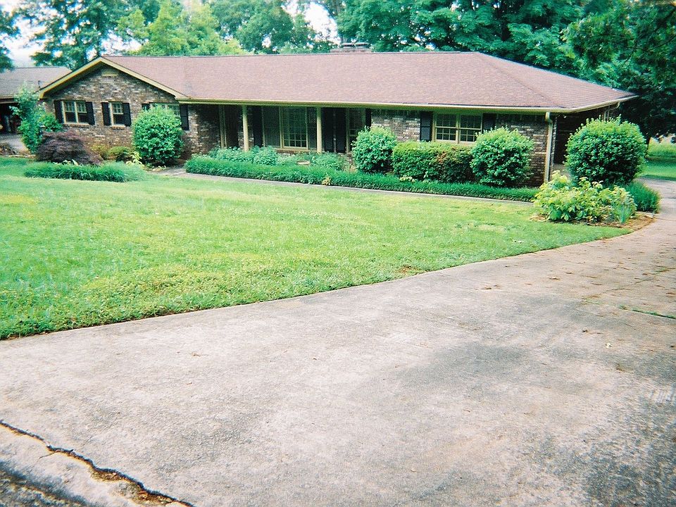 1st image of 4017 Devonshire Dr