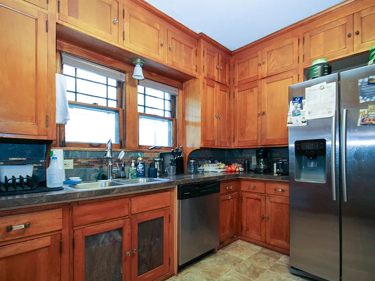 1404 University Ave NE #1 — Photo 7