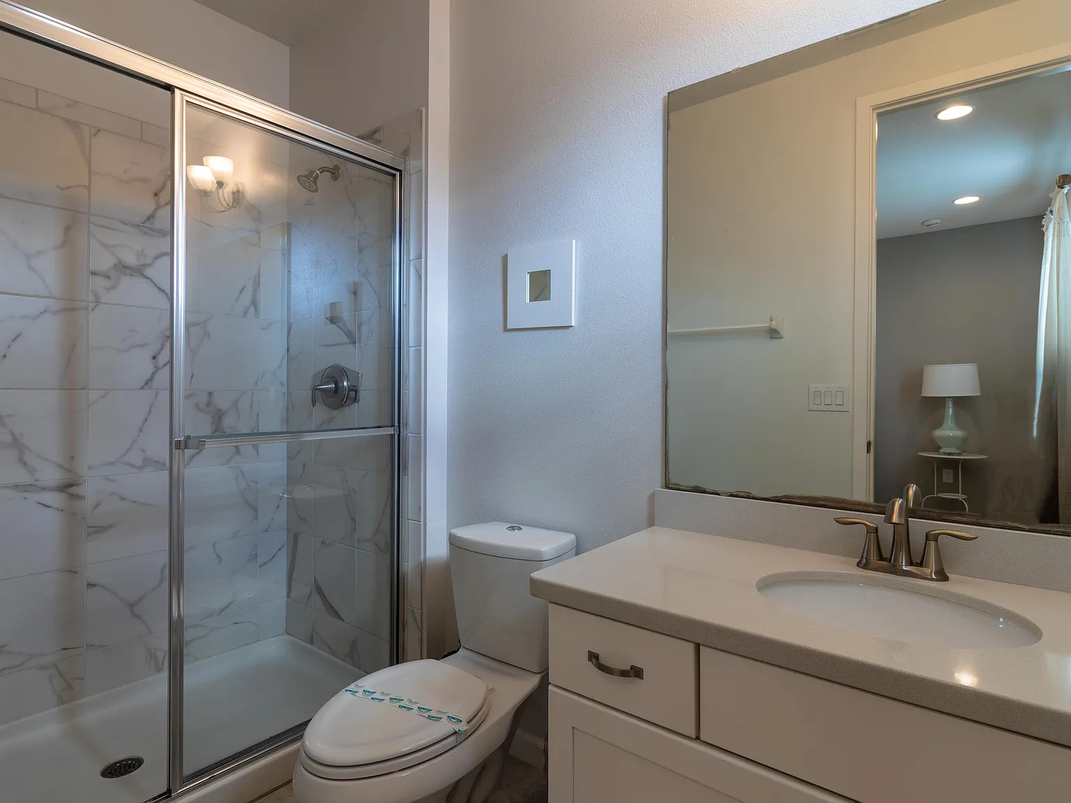 4 bed, 11.0 bath, 6404 sqft, $1,412 — Photo 4
