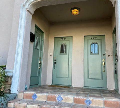 5th image of 755 N Hayworth Ave #755