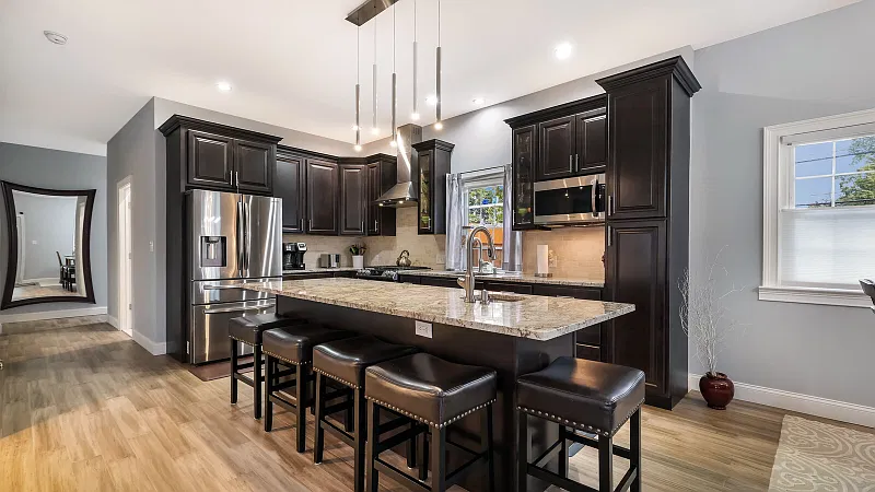 2 bed, $3,300 — Photo 3