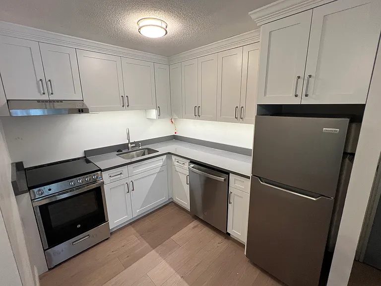100 Tremont St #2G — Photo 3
