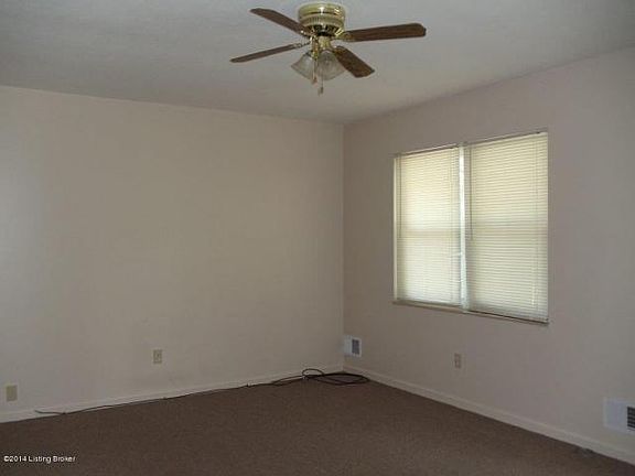 3rd image of 11815 Leemont Dr