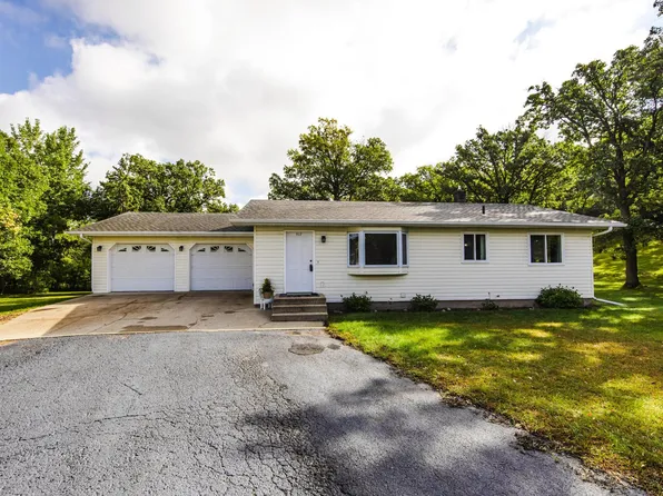 317 Maple Dr, Detroit Lakes, MN 56501