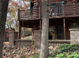 N1795 Virginia Dr, Waupaca, WI 54981