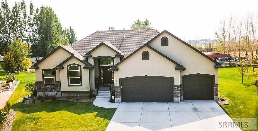 1st image of 4922 E Casa Grande Dr