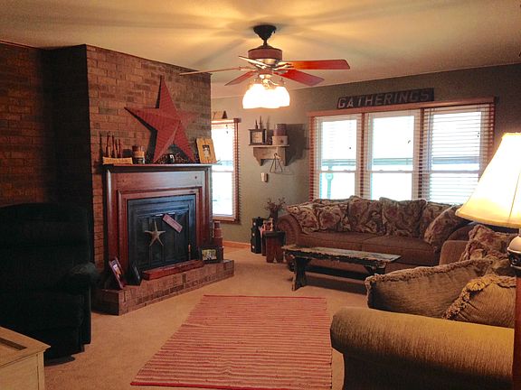 4th image of 1401 Butternut Dr