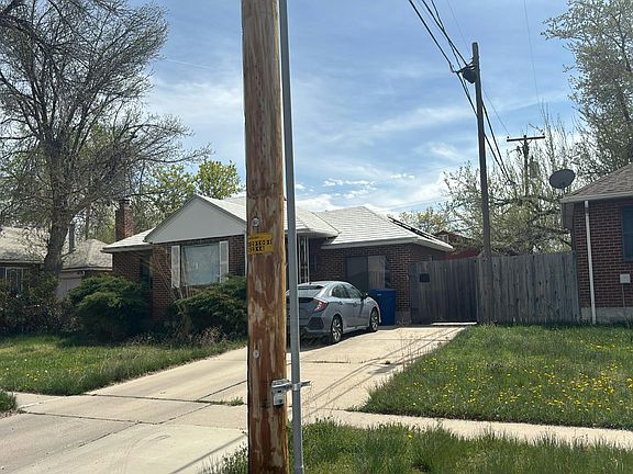 2nd image of 1141 W San Fernando Dr
