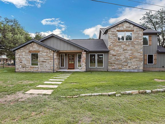 2nd image of 2403 Belaire East Ln