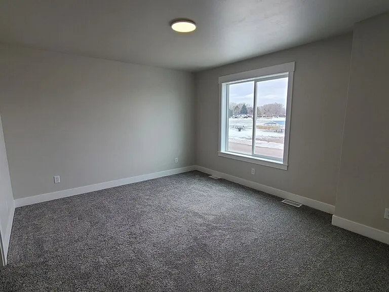 109 Hillcrest Ave — Photo 15