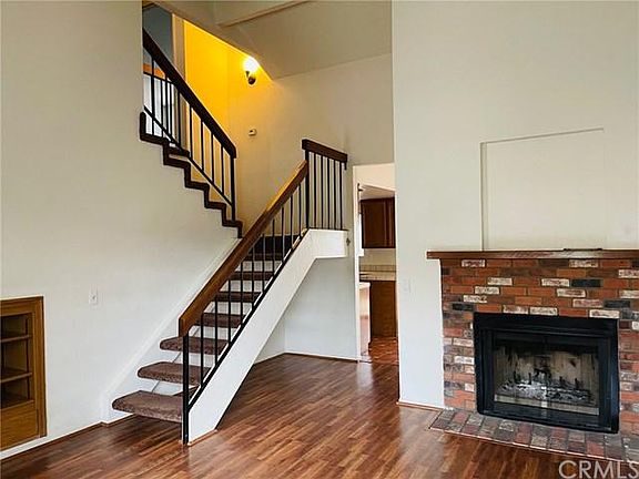 3rd image of 1061 N Glendora Ave