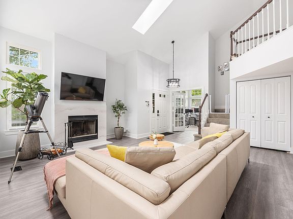 5th image of 2787 Green Bridge Ct #F2787