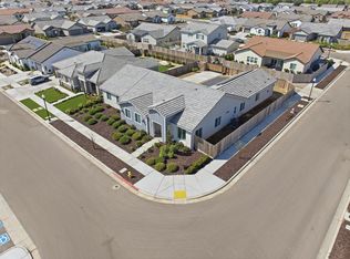 2937 22nd Ave, Kingsburg, CA