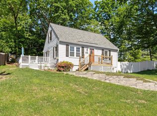 122 Westwood Drive, Nashua, NH 03062