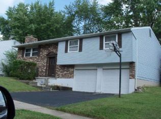 4812 Leafburrow Dr, Dayton, OH