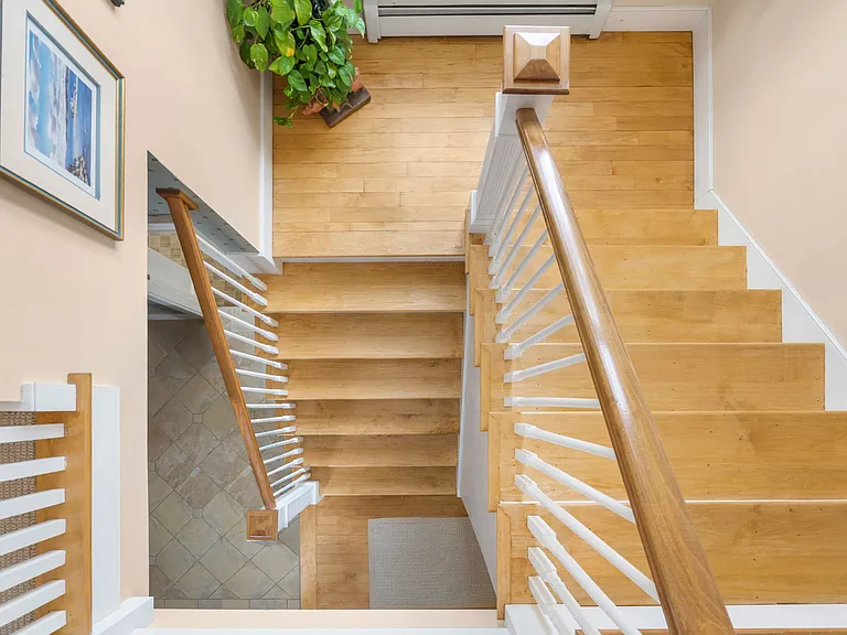 Stairs to 2nd Floor