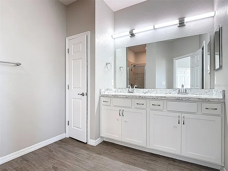 840 Sydney St — Photo 17