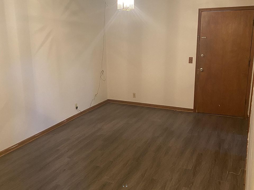 1st image of 1422 Military Ave #3