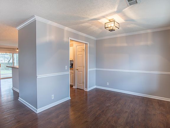 3rd image of 1728 Stone House Ln