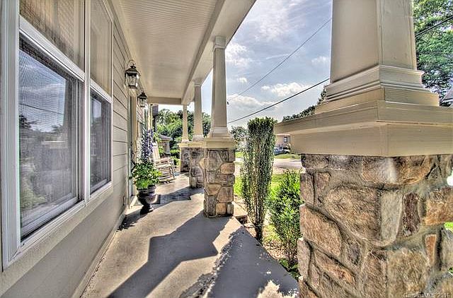2nd image of 3004 N Alexander St
