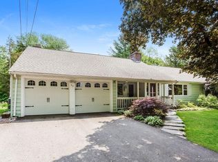 62 Bayberry Rd, Glastonbury, CT 06033