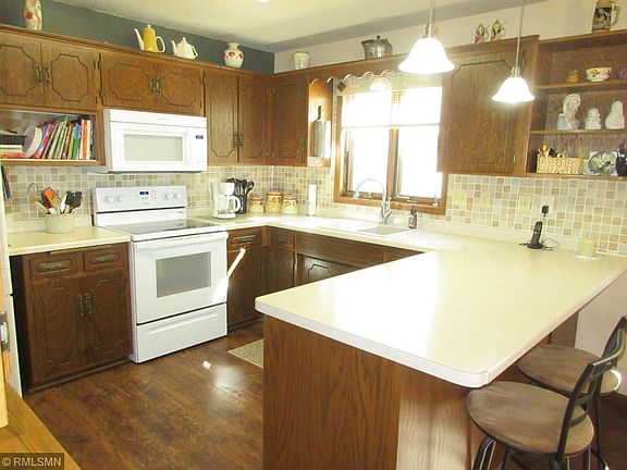 5th image of 2626 15th St N