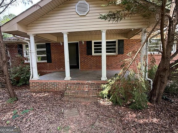 2nd image of 7205 Lakeview Dr SW
