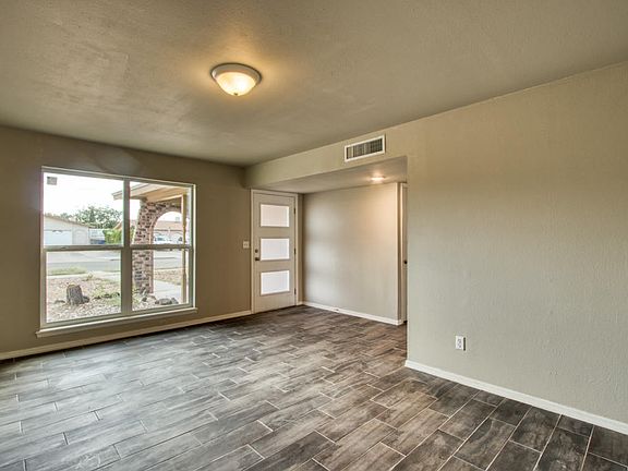 4th image of 2349 Anise Dr