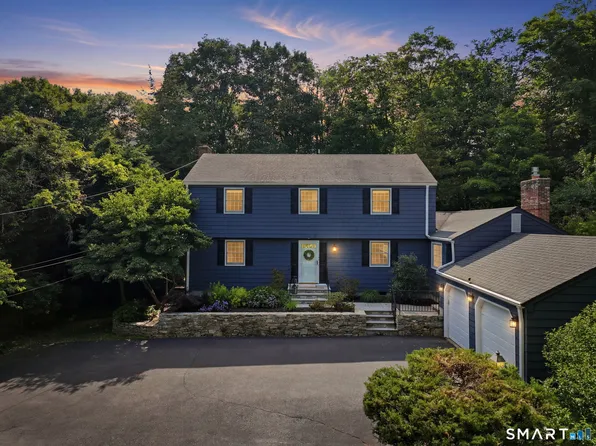 165 Woodpond Road, West Hartford, CT 06107